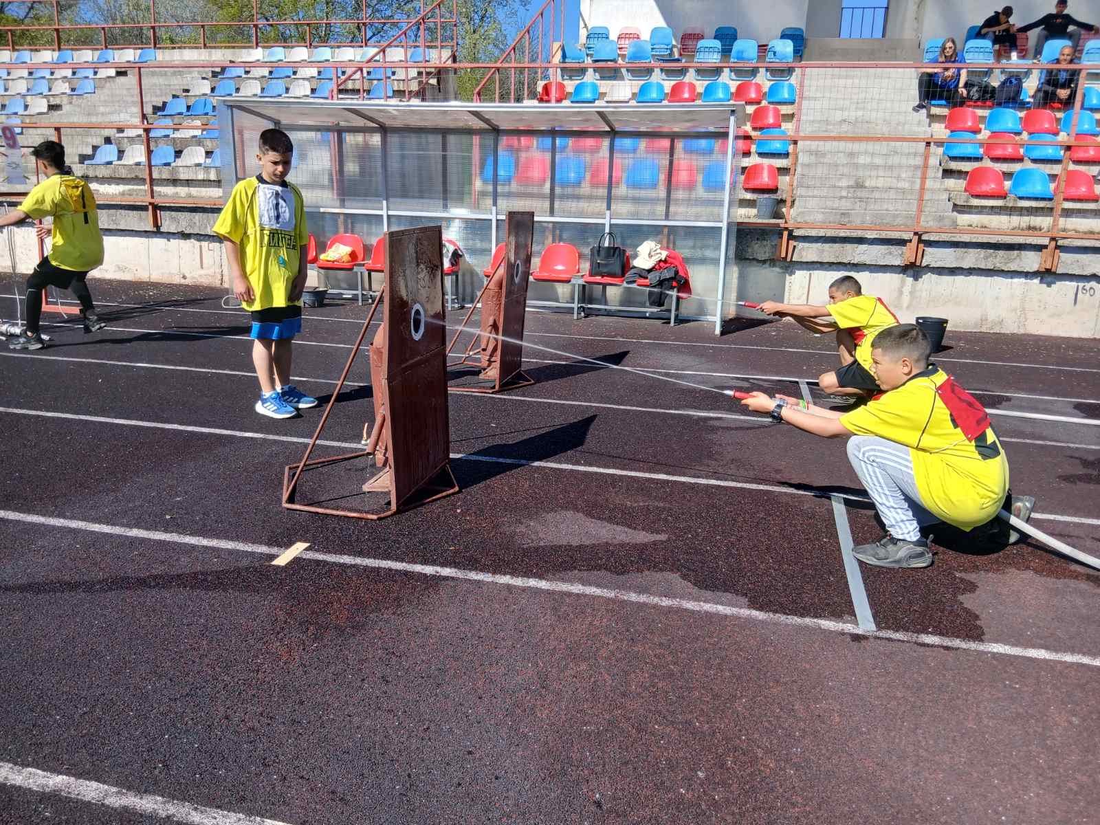 Млад огнеборец 6