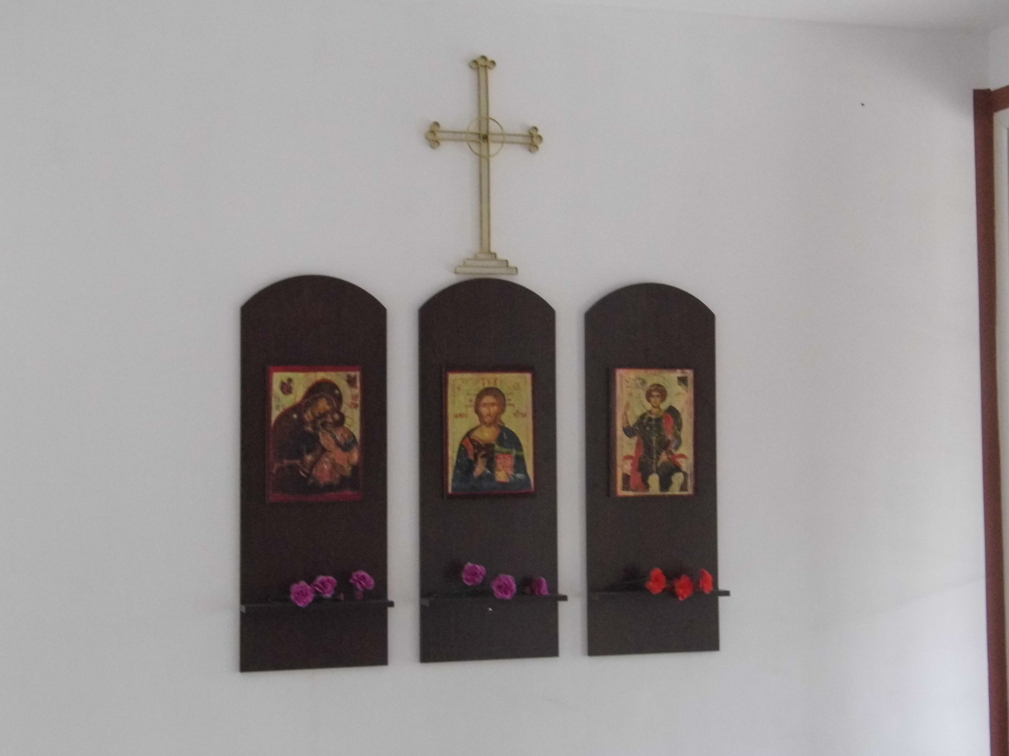 Обреден дом в гробищния парк на град Гулянци