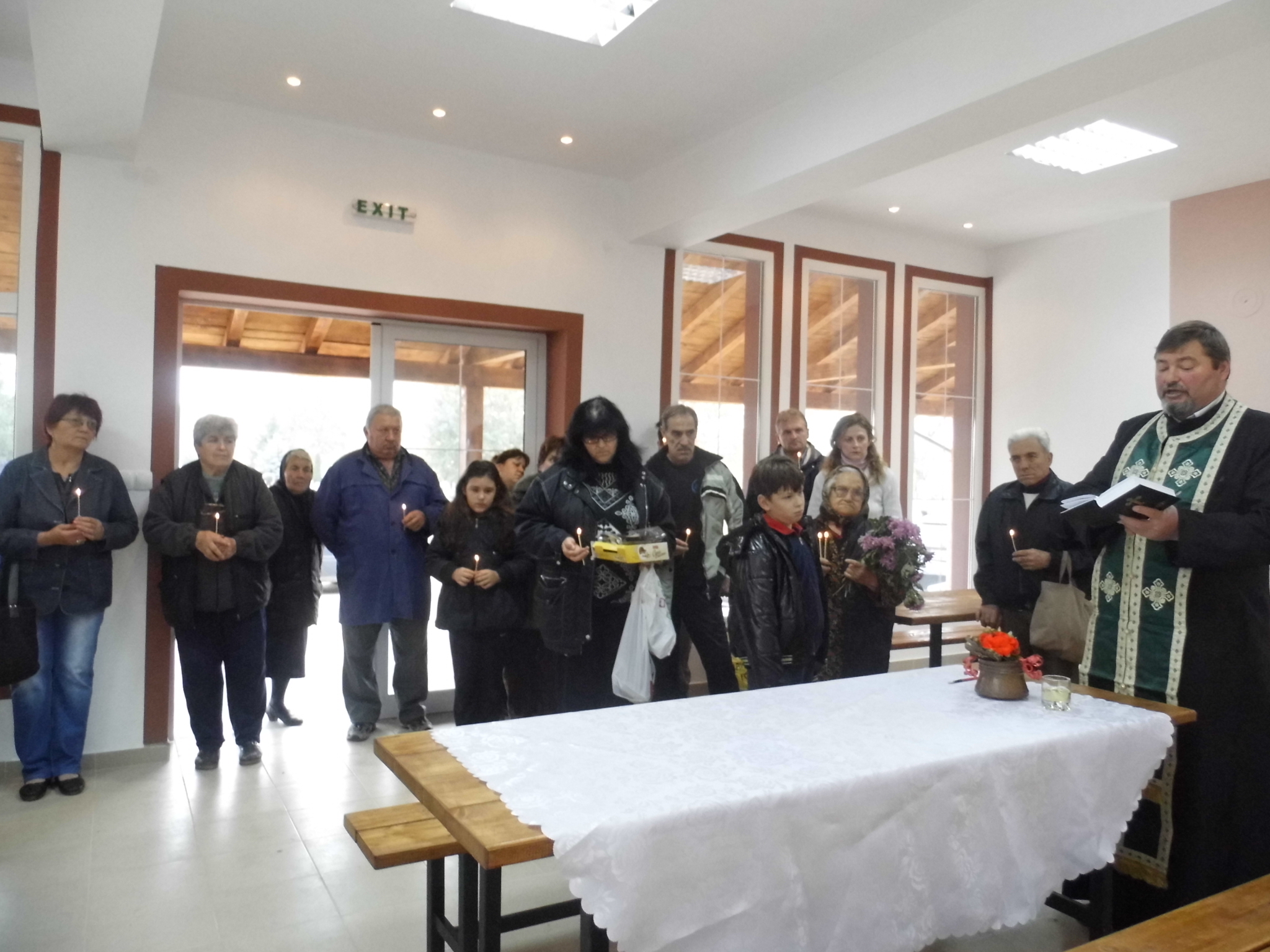 Обреден дом в гробищния парк на град Гулянци